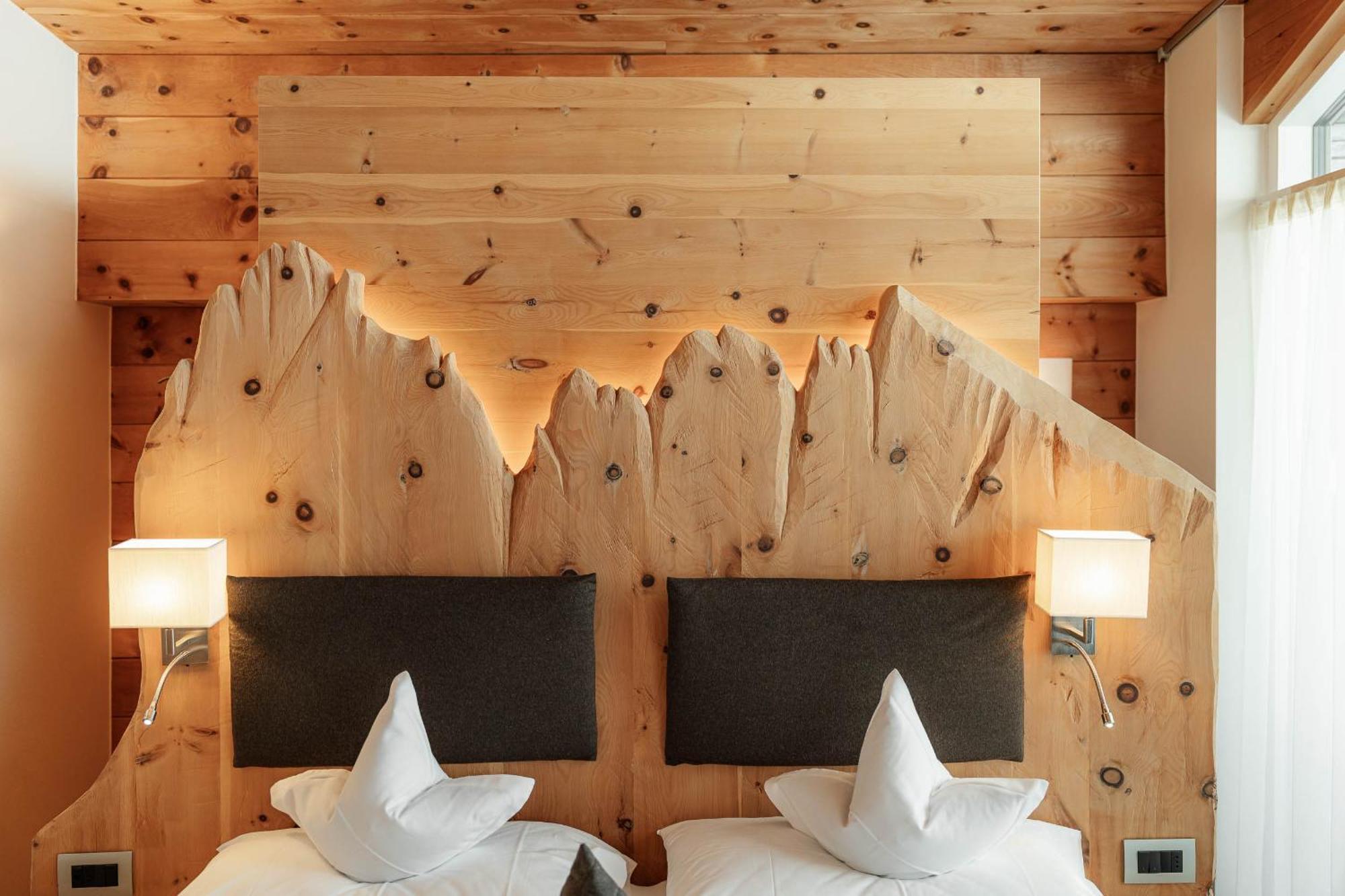 Chalet Elisabeth Dolomites Alpin & Charme Selva di Val Gardena Exterior foto